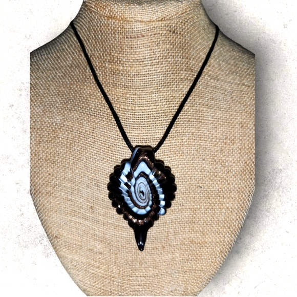 Artisan Jewelry - Teardrop / Arrowhead shape Pendant